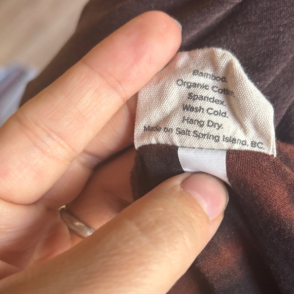 Elegant Black and Brown Maxi Dress - Picture 4 of 5